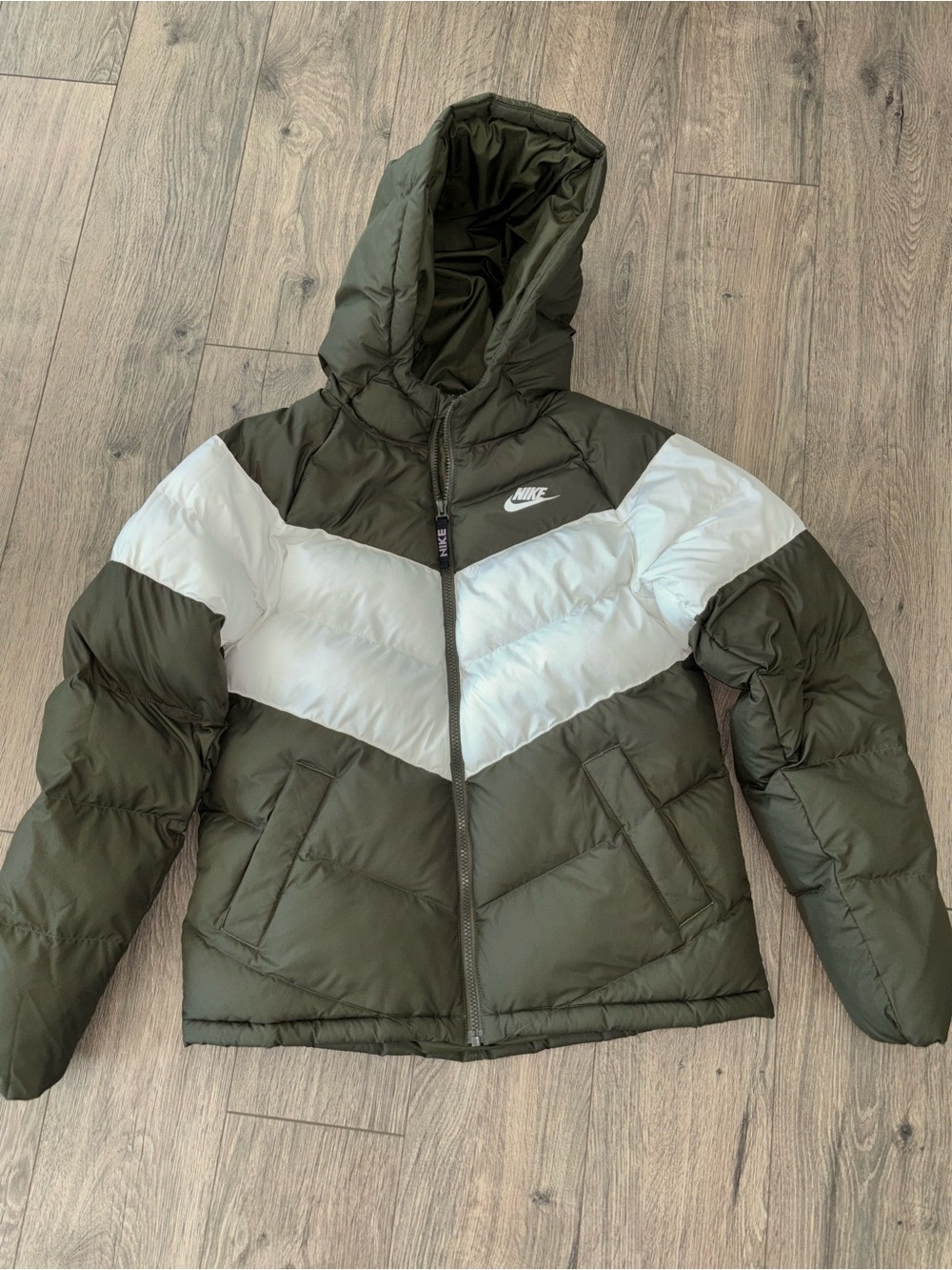Nike Olive Green & White Kids XL Hooded Puffer Jacket